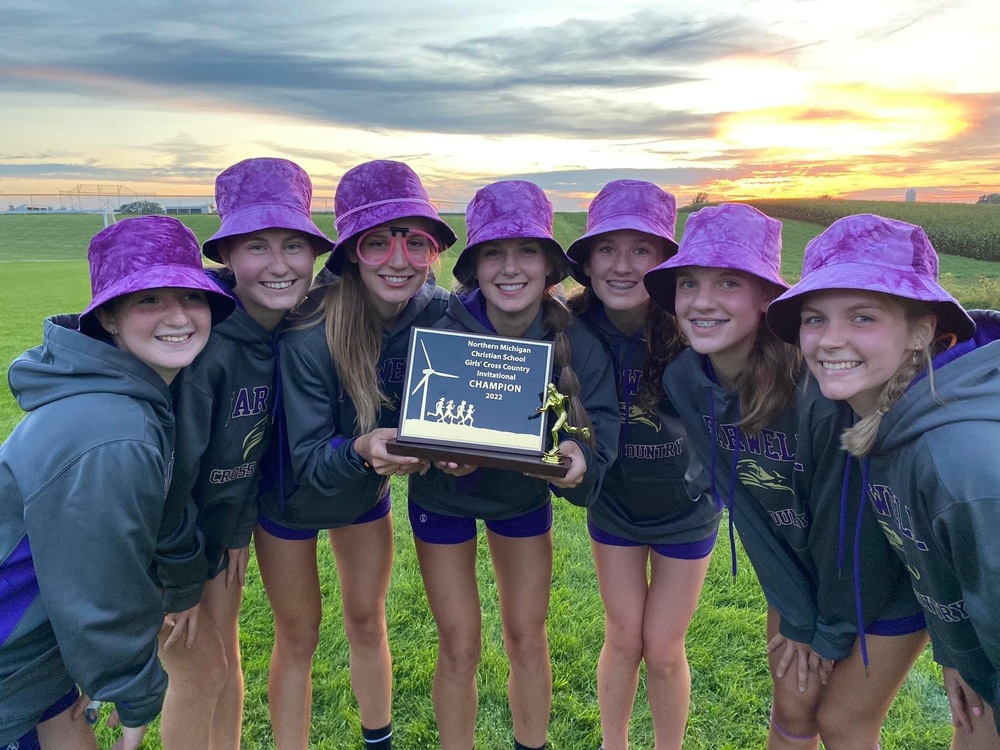 Cross Country Team wins trophy