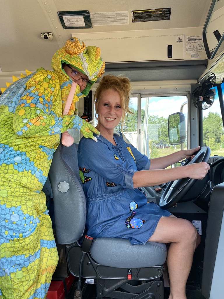 Ms. Frizzle and Lizard